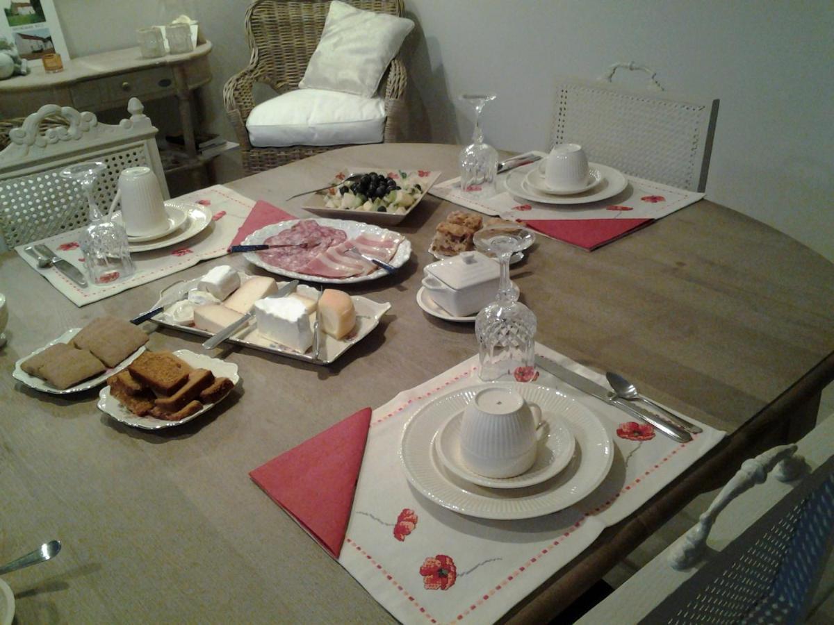 Le Repos Coquelicot Bed & Breakfast Montillot Екстериор снимка