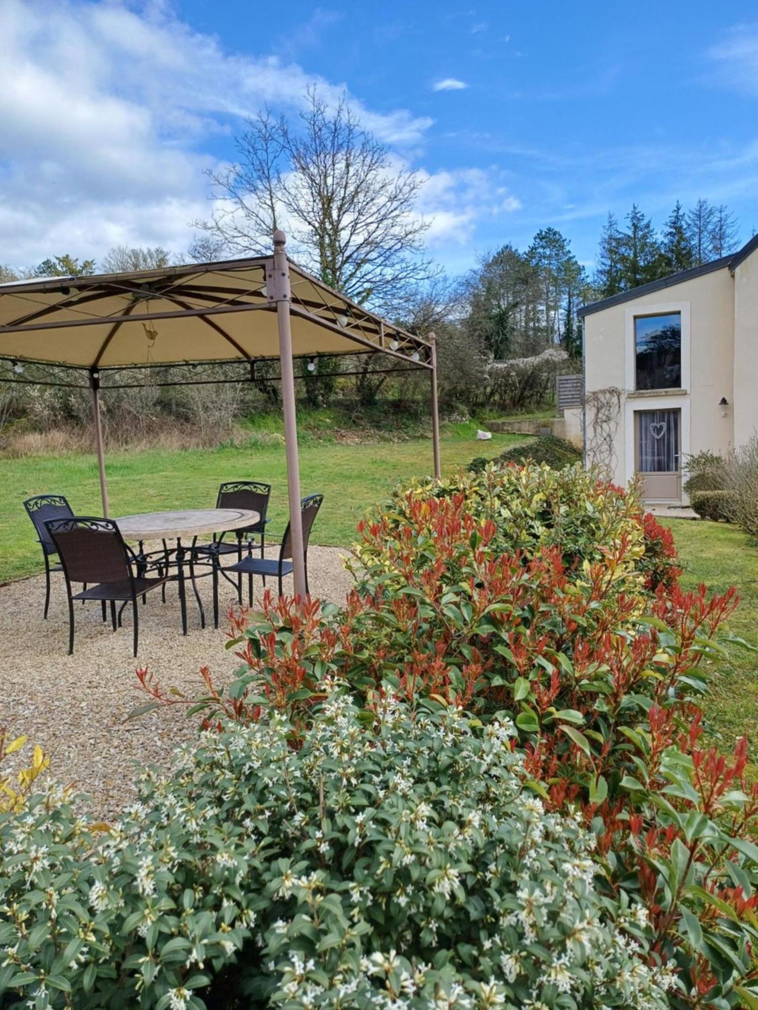 Le Repos Coquelicot Bed & Breakfast Montillot Екстериор снимка