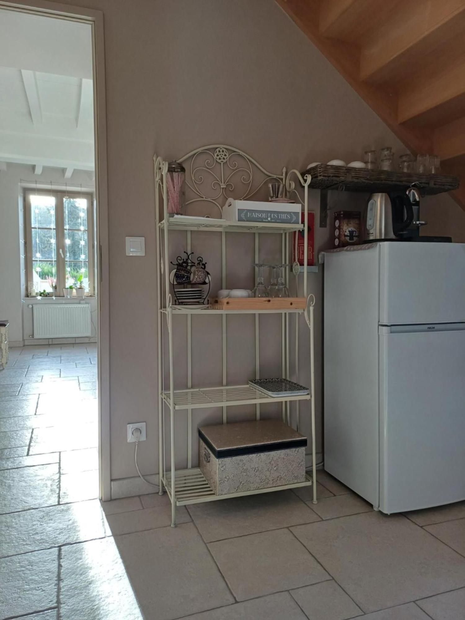 Le Repos Coquelicot Bed & Breakfast Montillot Екстериор снимка