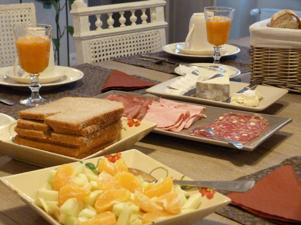 Le Repos Coquelicot Bed & Breakfast Montillot Екстериор снимка