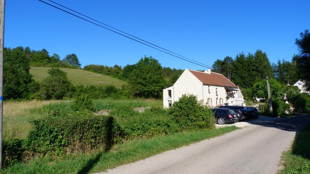 Le Repos Coquelicot Bed & Breakfast Montillot Екстериор снимка