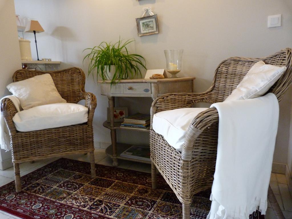 Le Repos Coquelicot Bed & Breakfast Montillot Екстериор снимка